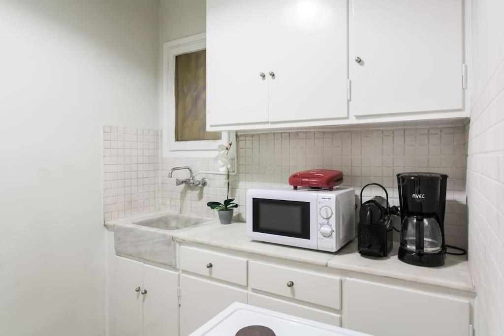 Downtown Athens-Plaka Skoufou Apt/Vaccinatedhost מראה חיצוני תמונה