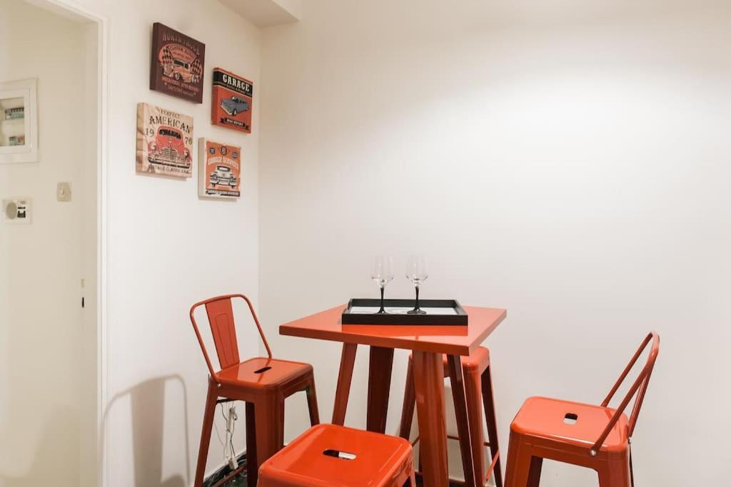 Downtown Athens-Plaka Skoufou Apt/Vaccinatedhost מראה חיצוני תמונה
